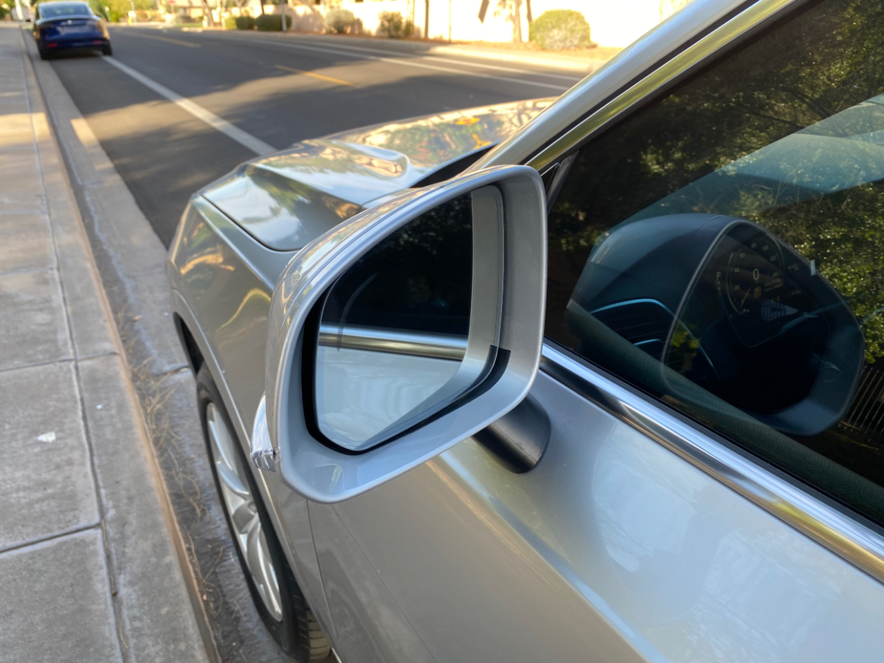 Volvo XC90 T5 FWD 7-Passenger Momentum 2018