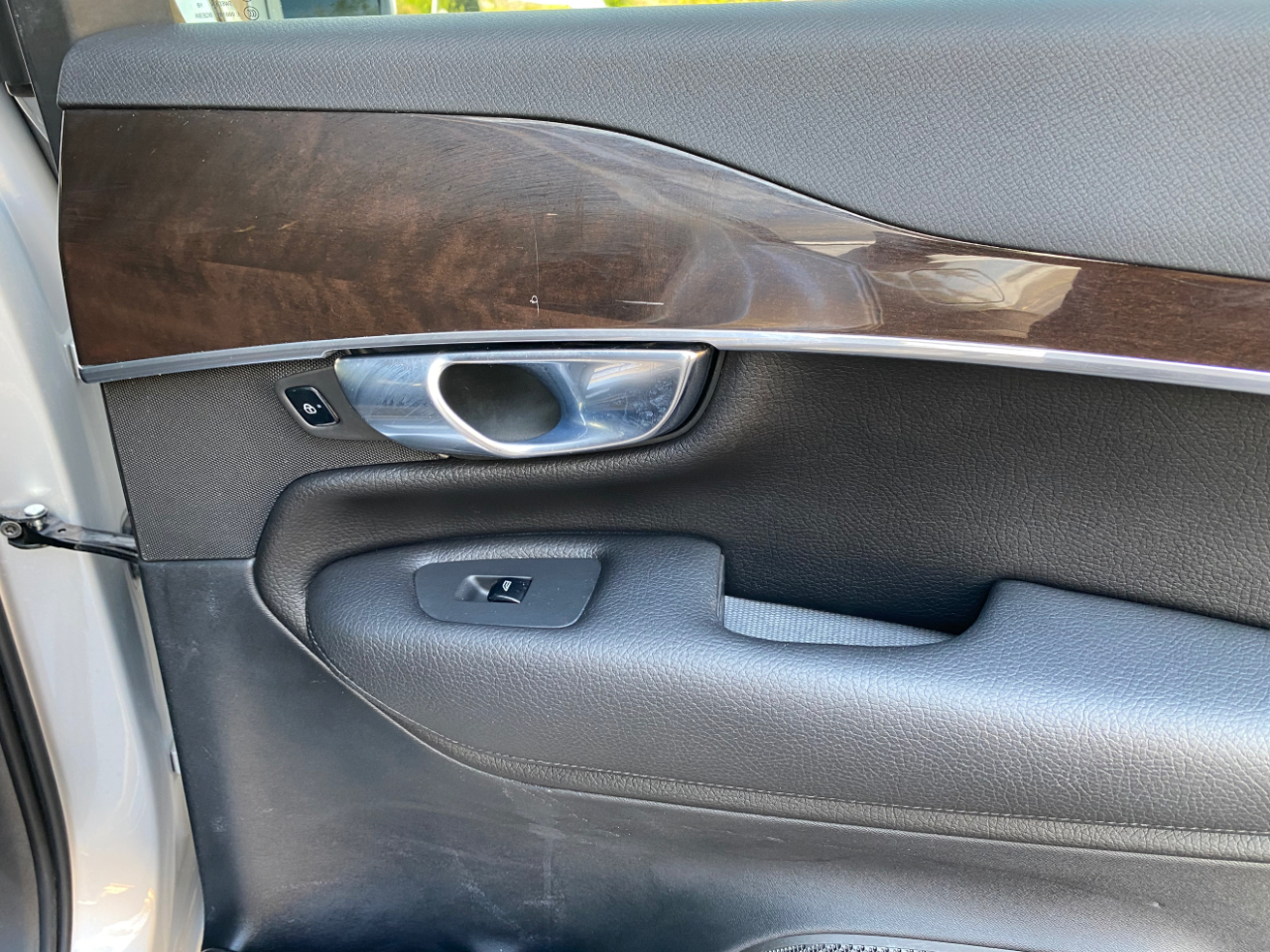 Volvo XC90 T5 FWD 7-Passenger Momentum 2018