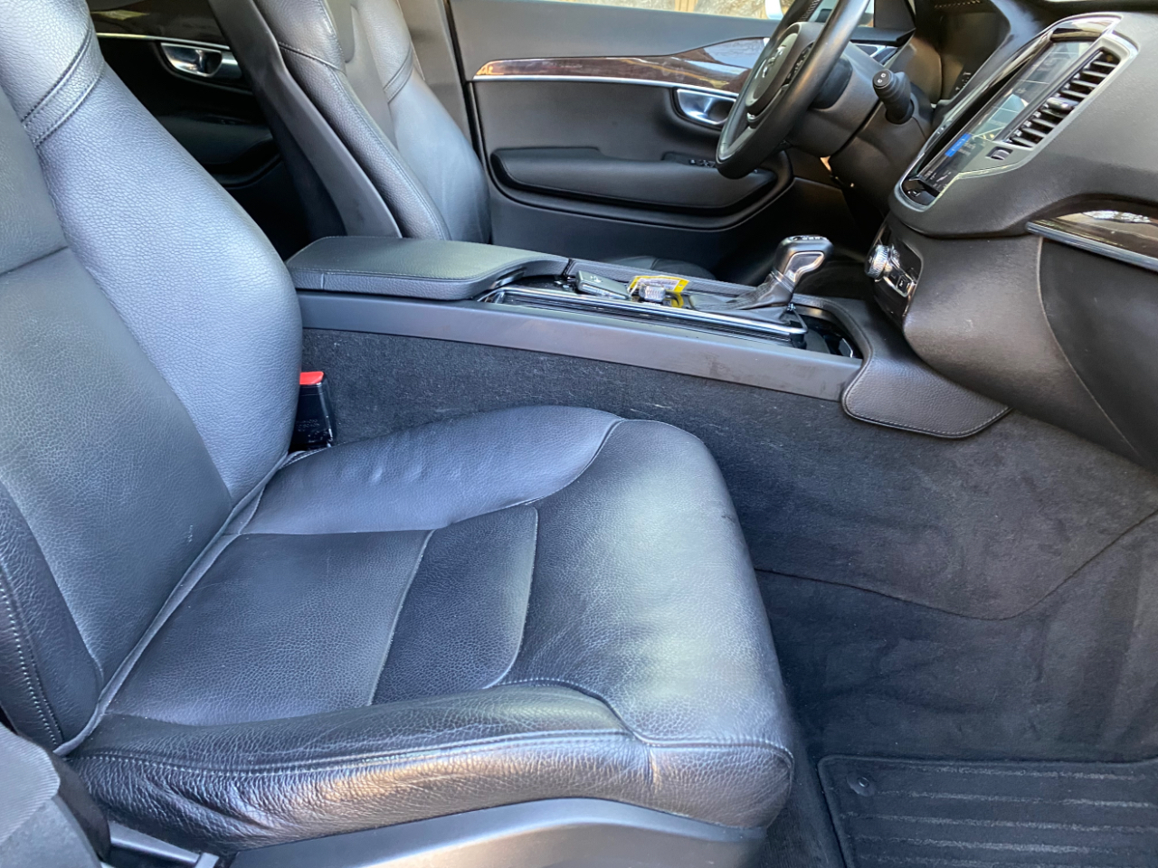 Volvo XC90 T5 FWD 7-Passenger Momentum 2018