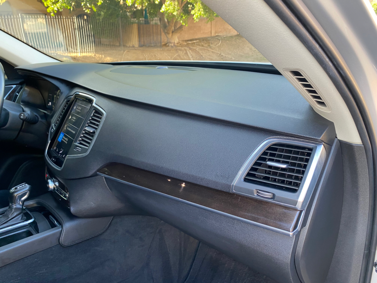 Volvo XC90 T5 FWD 7-Passenger Momentum 2018