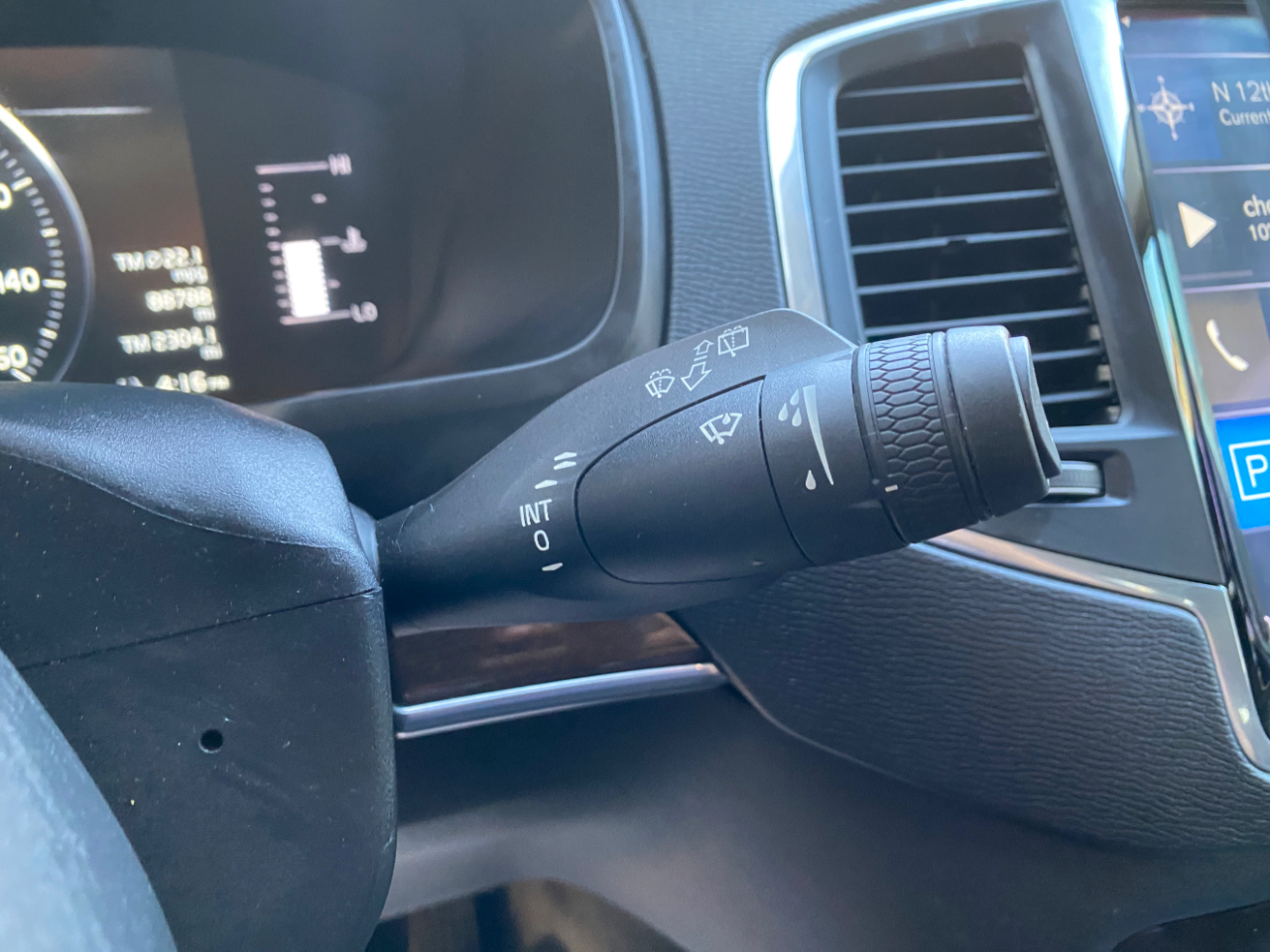 Volvo XC90 T5 FWD 7-Passenger Momentum 2018