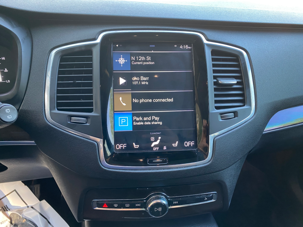 Volvo XC90 T5 FWD 7-Passenger Momentum 2018