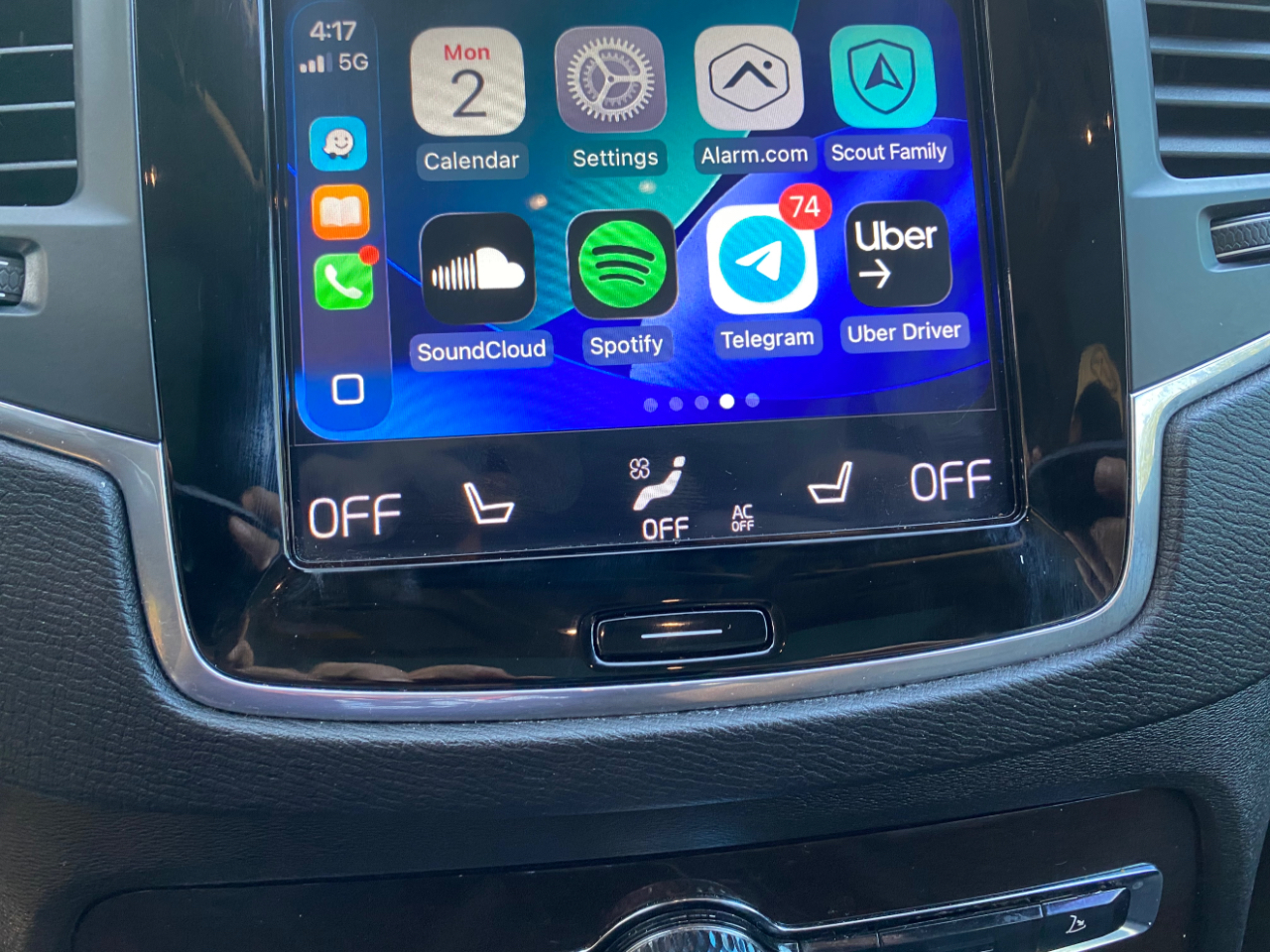 Volvo XC90 T5 FWD 7-Passenger Momentum 2018