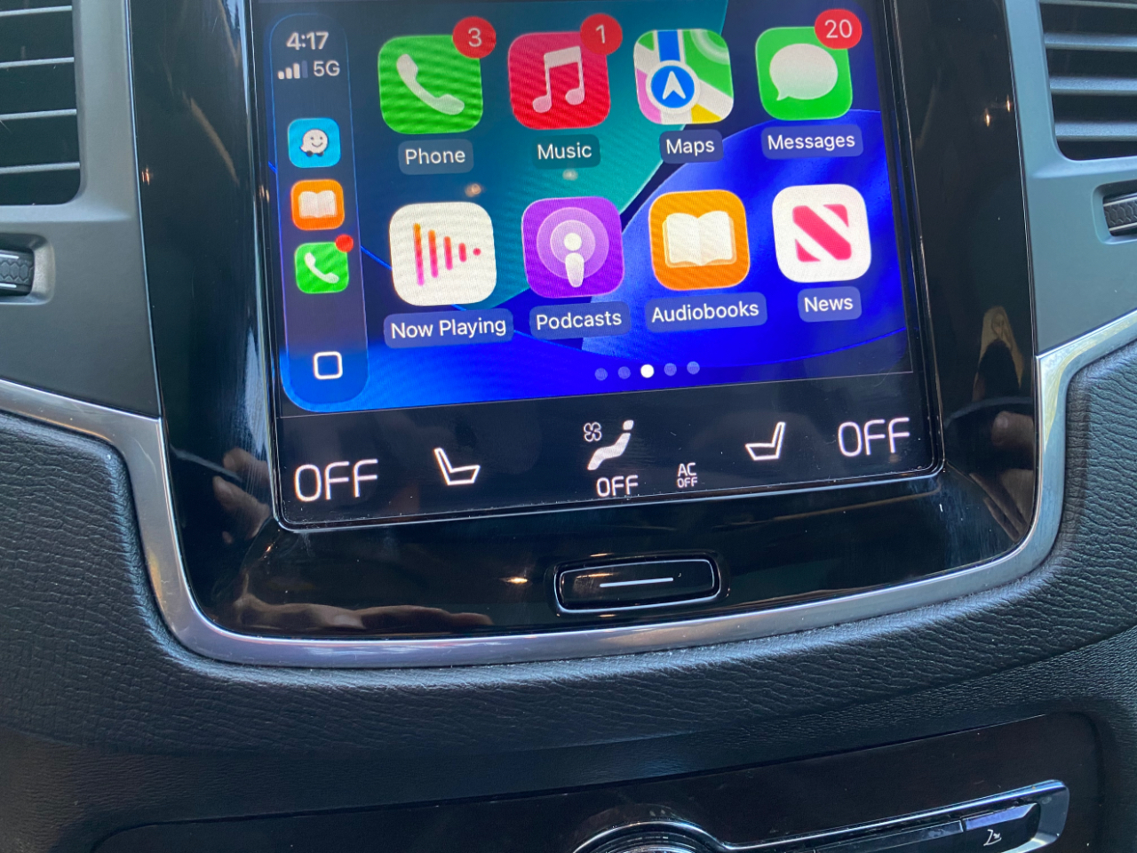 Volvo XC90 T5 FWD 7-Passenger Momentum 2018