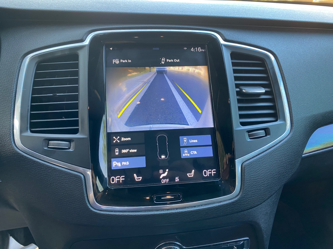 Volvo XC90 T5 FWD 7-Passenger Momentum 2018