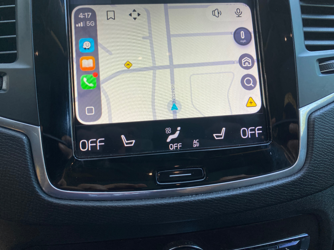 Volvo XC90 T5 FWD 7-Passenger Momentum 2018