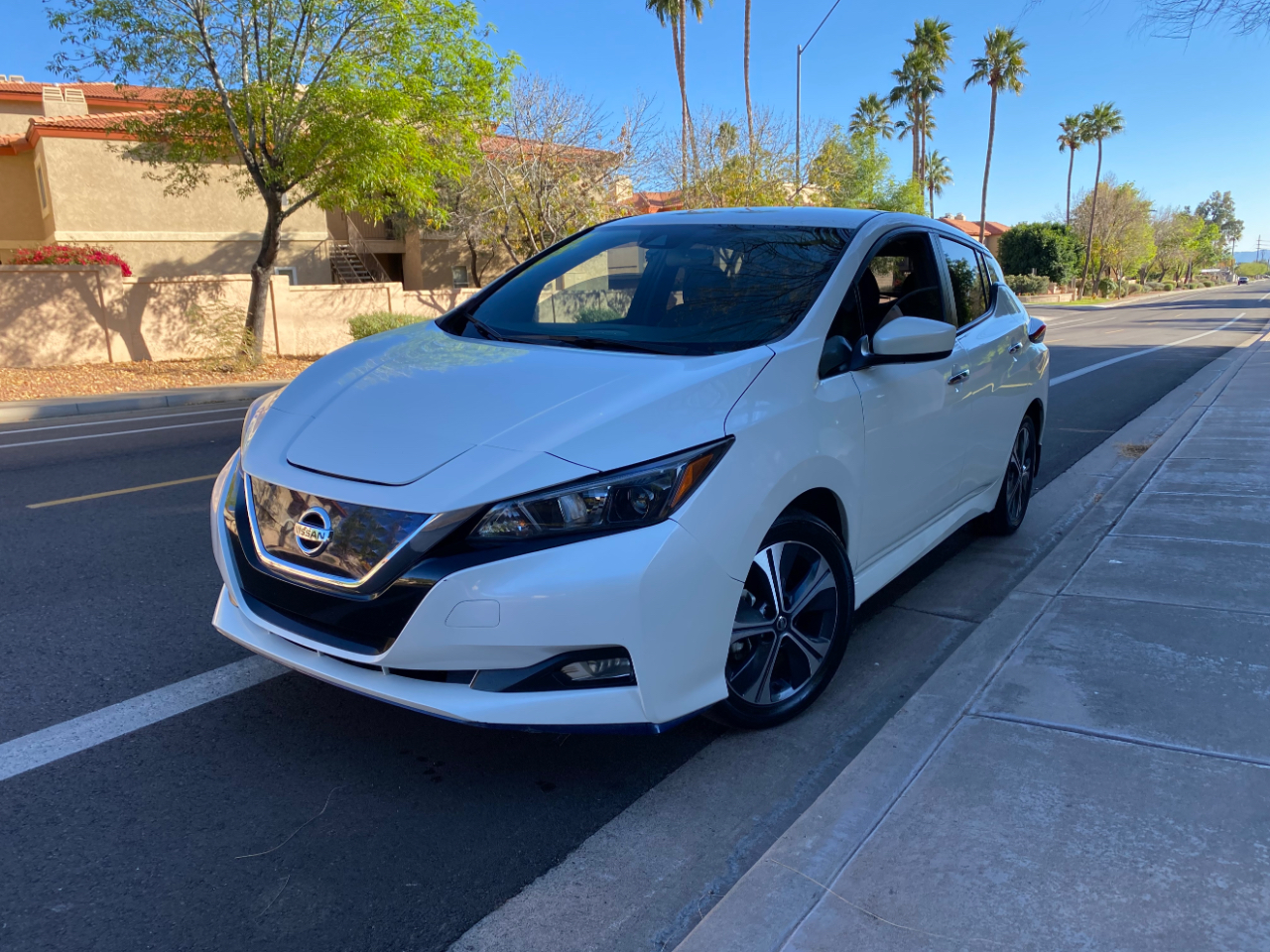 Nissan Leaf SV PLUS Hatchback 2021