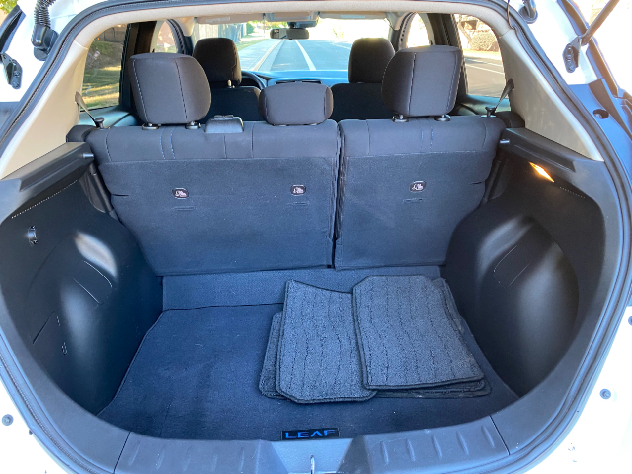 Nissan Leaf SV PLUS Hatchback 2021