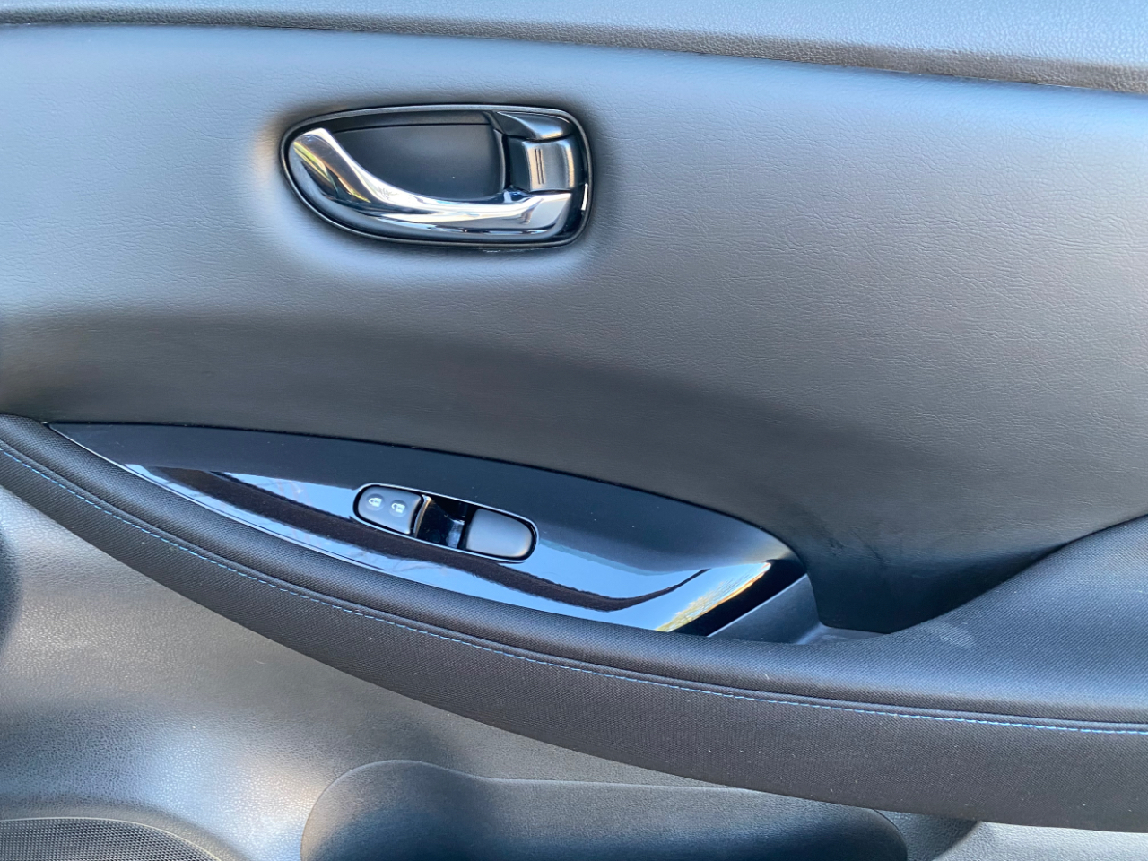 Nissan Leaf SV PLUS Hatchback 2021