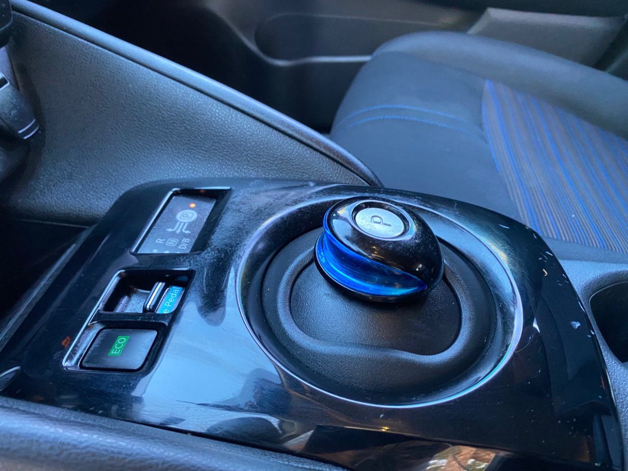 Nissan Leaf SV PLUS Hatchback 2021