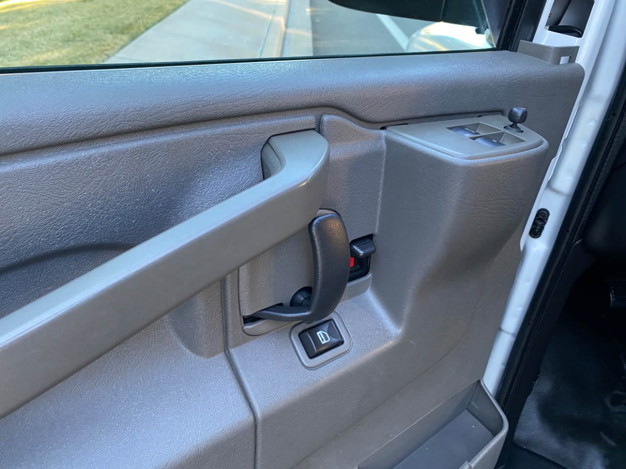 Chevrolet Express Cargo Van RWD 2500 135" 2020