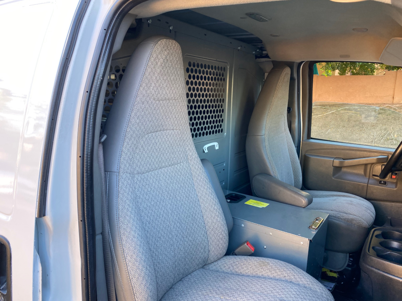 Chevrolet Express Cargo Van RWD 2500 135" 2020