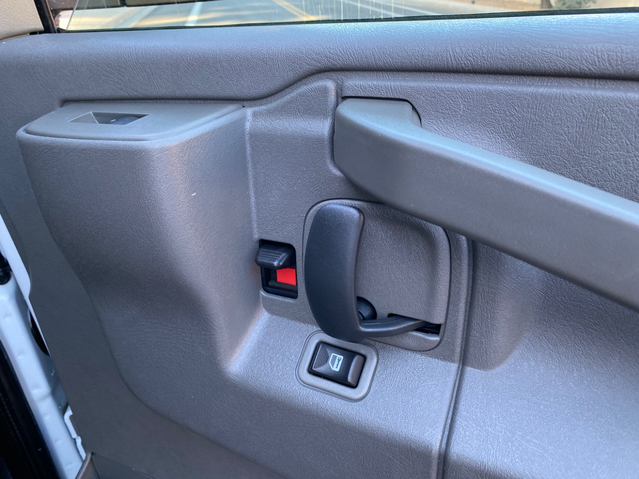 Chevrolet Express Cargo Van RWD 2500 135" 2020