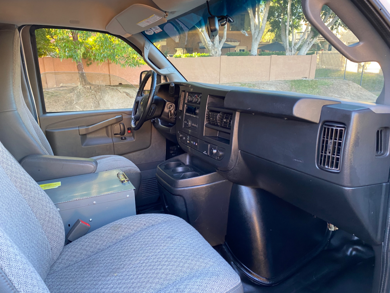 Chevrolet Express Cargo Van RWD 2500 135" 2020