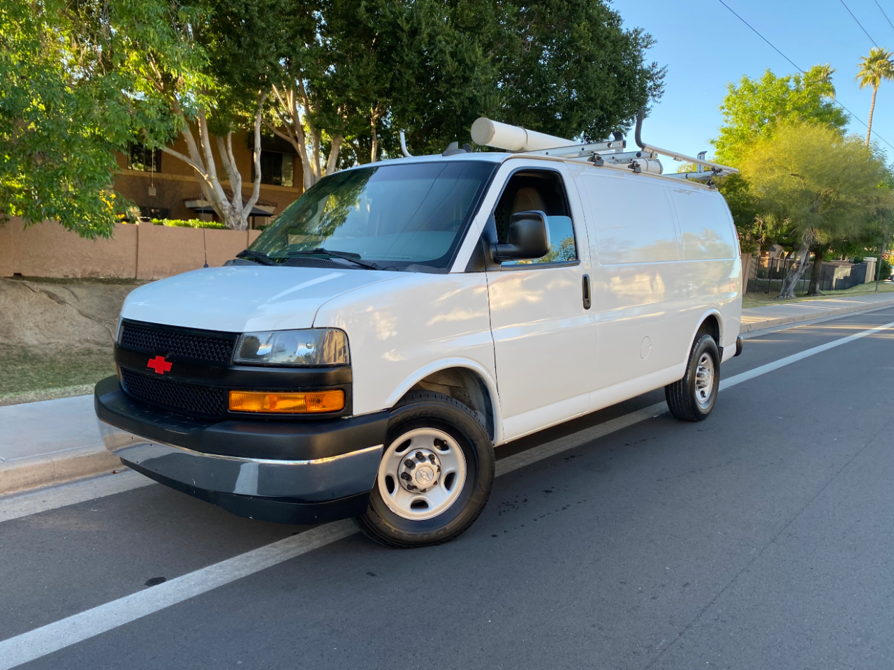 Chevrolet Express Cargo Van RWD 2500 135" 2020