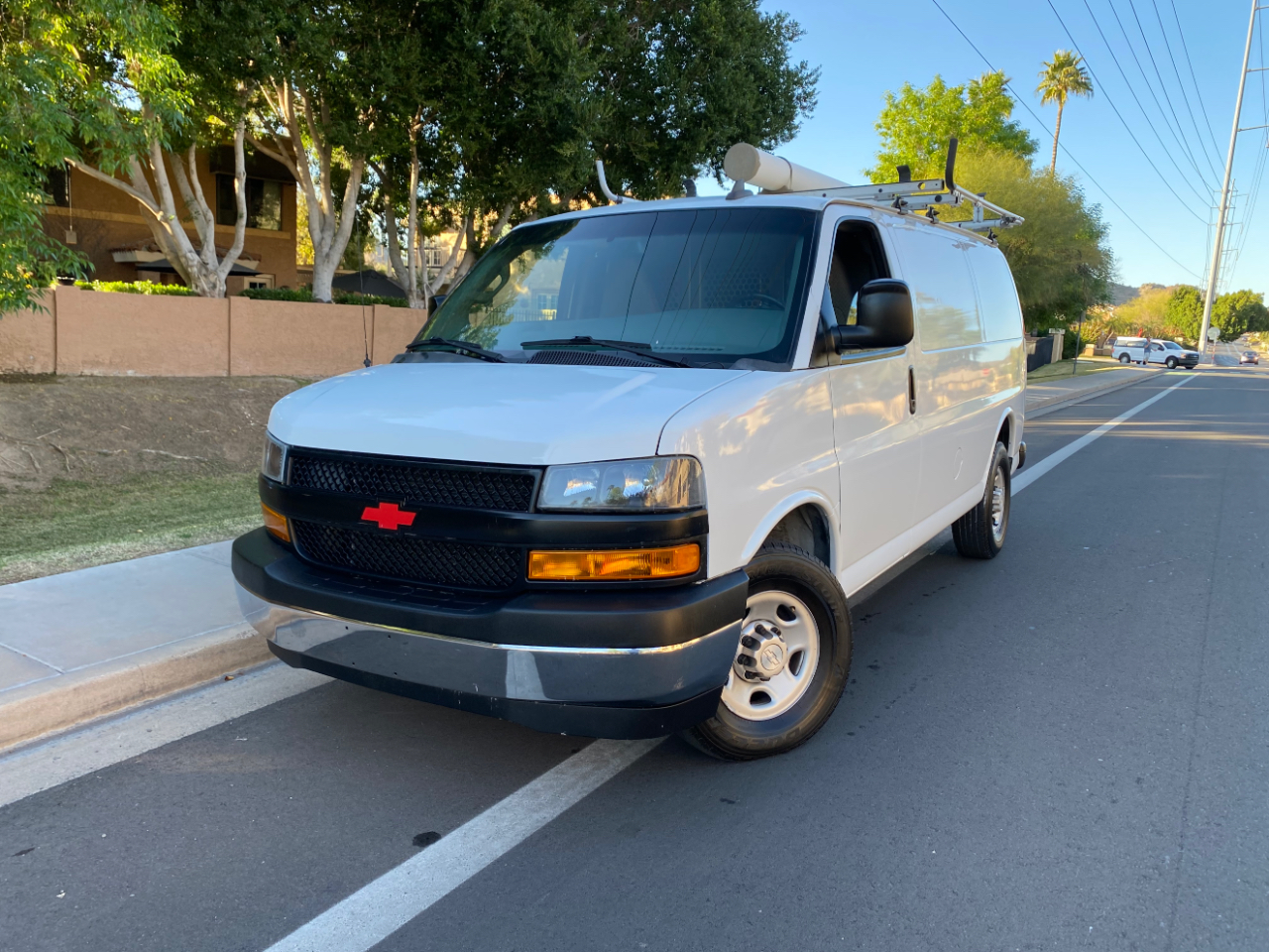 Chevrolet Express Cargo Van RWD 2500 135" 2020