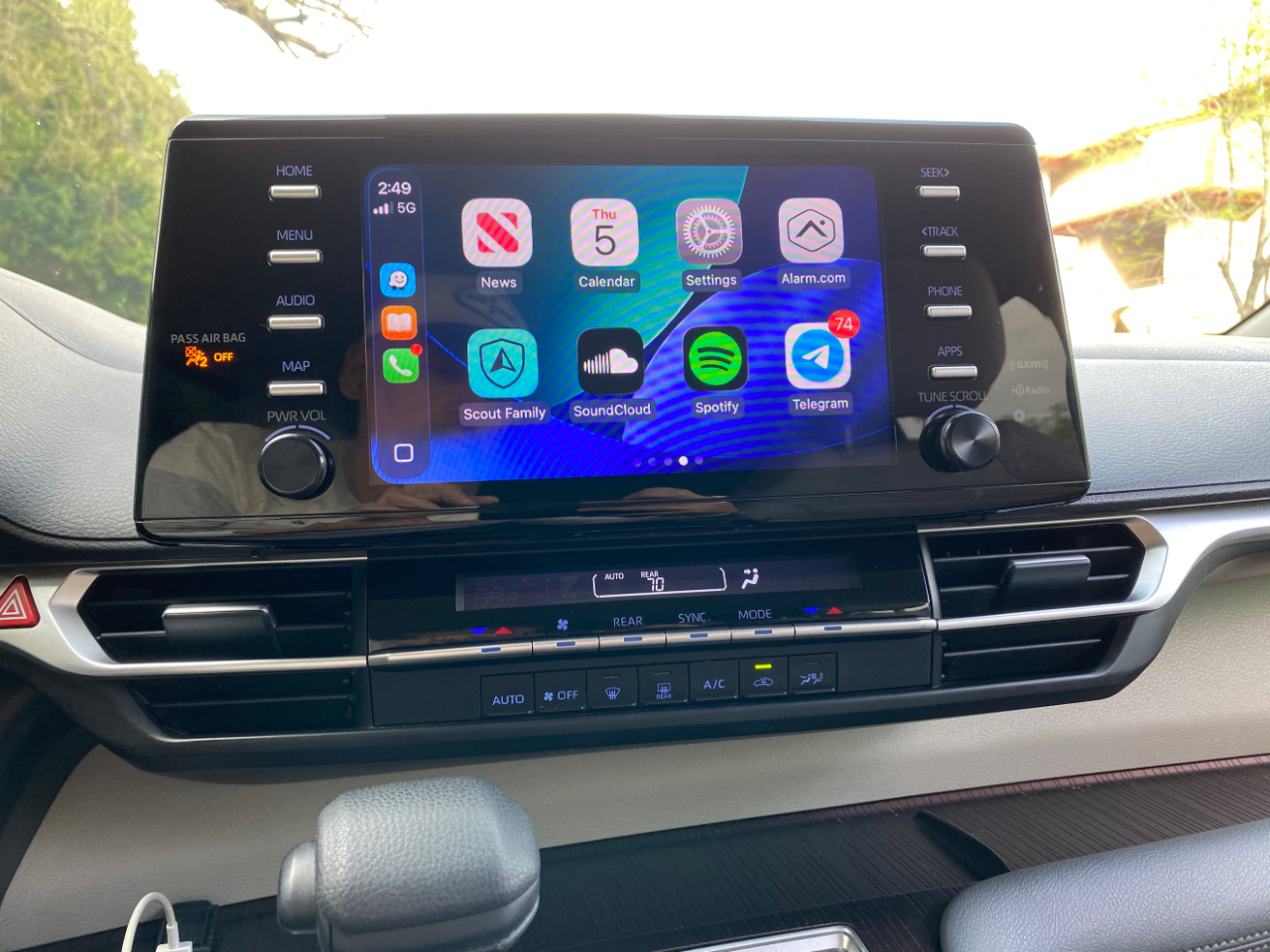 Toyota Sienna LE FWD 8-Passenger (Natl) 2021