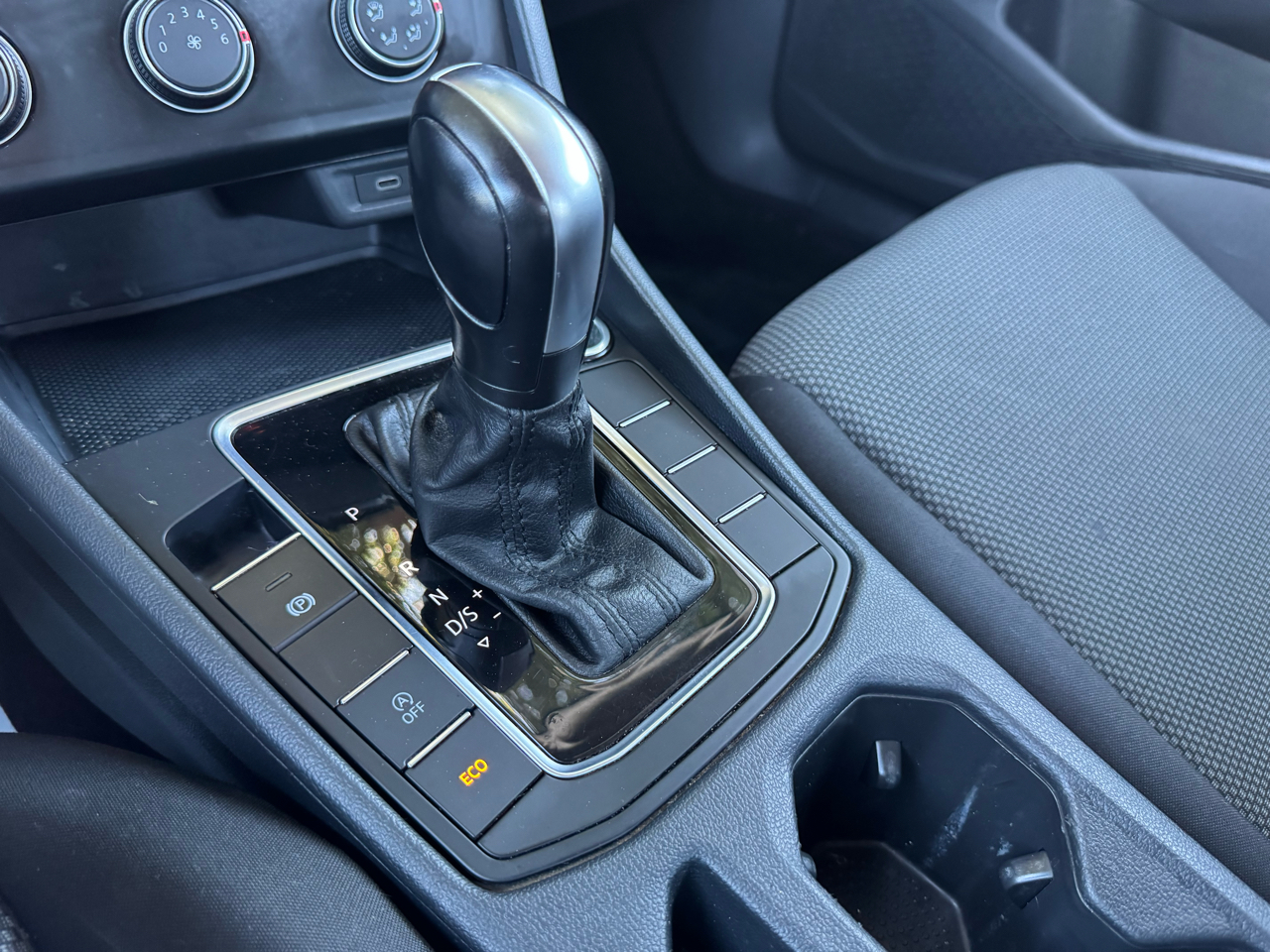 Volkswagen Jetta S Auto w/SULEV 2020