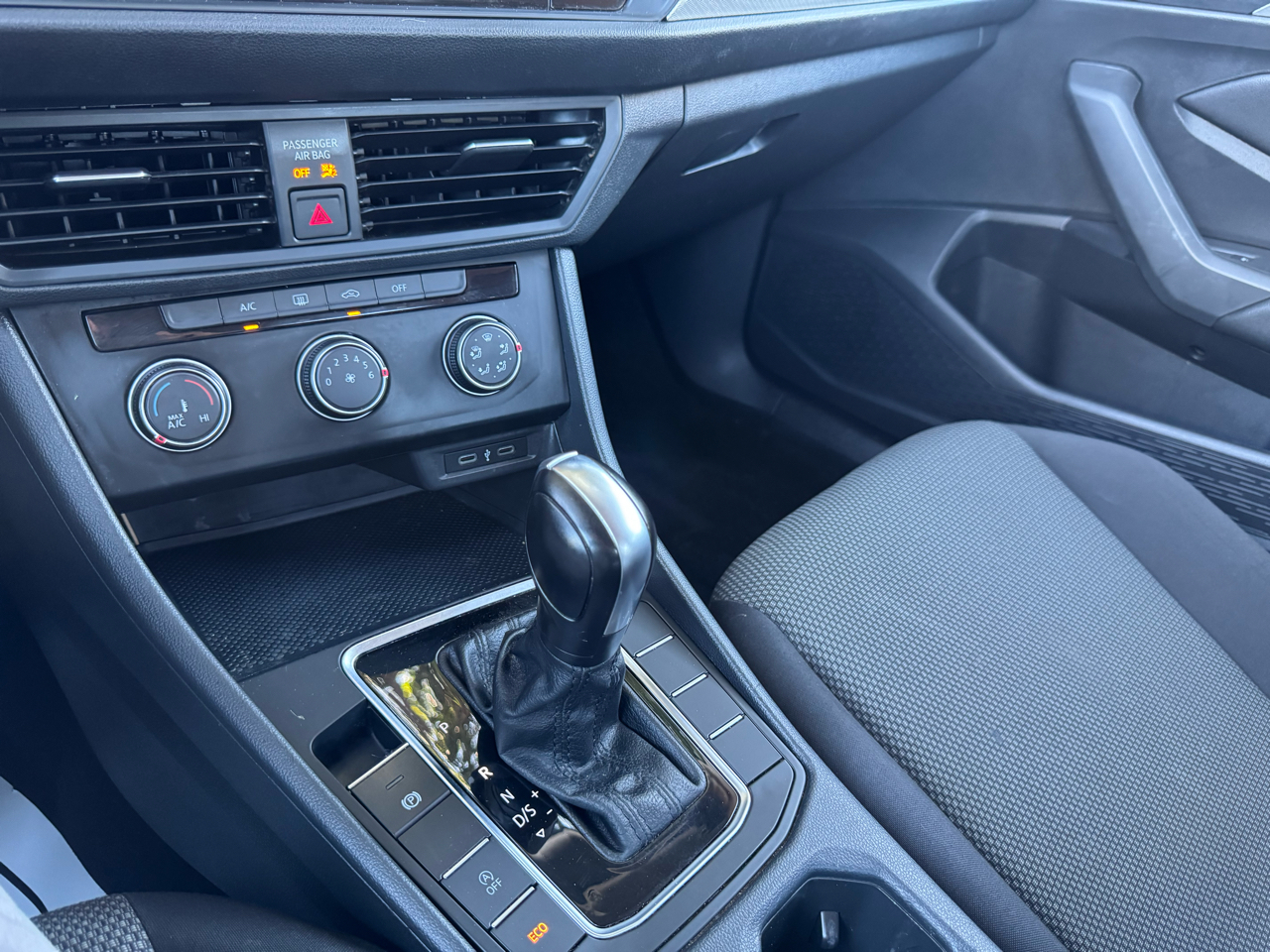 Volkswagen Jetta S Auto w/SULEV 2020