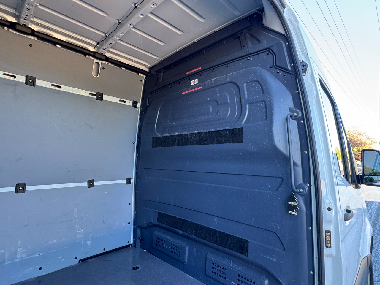 Mercedes-Benz Sprinter Cargo Van 2500 High Roof V6 170" RWD 2020