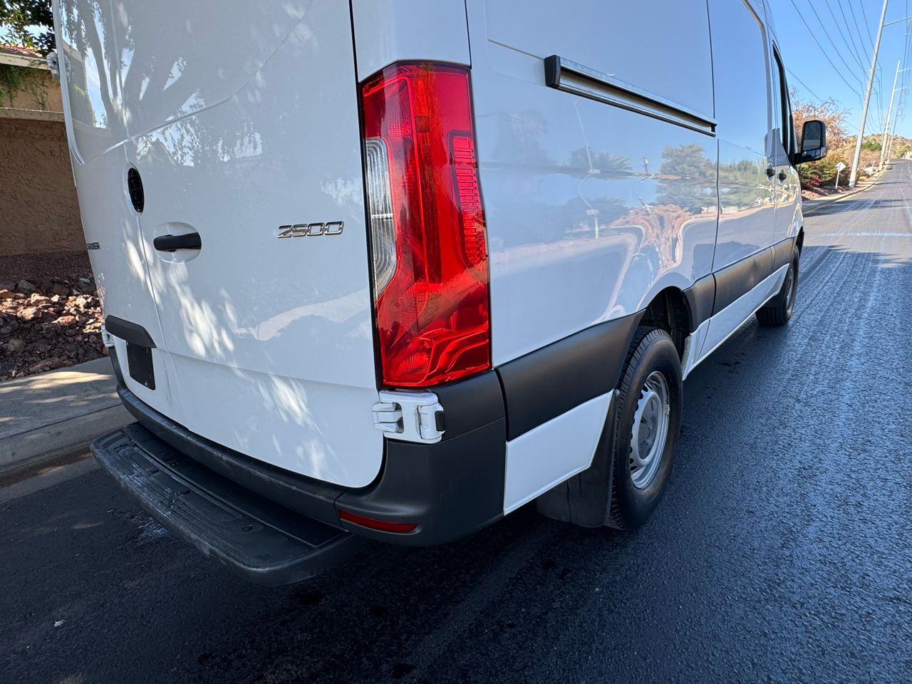 Mercedes-Benz Sprinter Cargo Van 2500 High Roof V6 170" RWD 2020