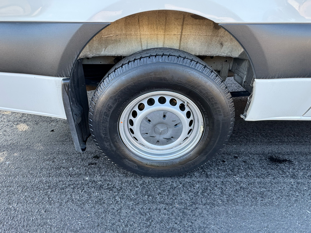 Mercedes-Benz Sprinter Cargo Van 2500 High Roof V6 170" RWD 2020