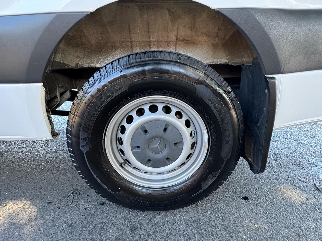 Mercedes-Benz Sprinter Cargo Van 2500 High Roof V6 170" RWD 2020