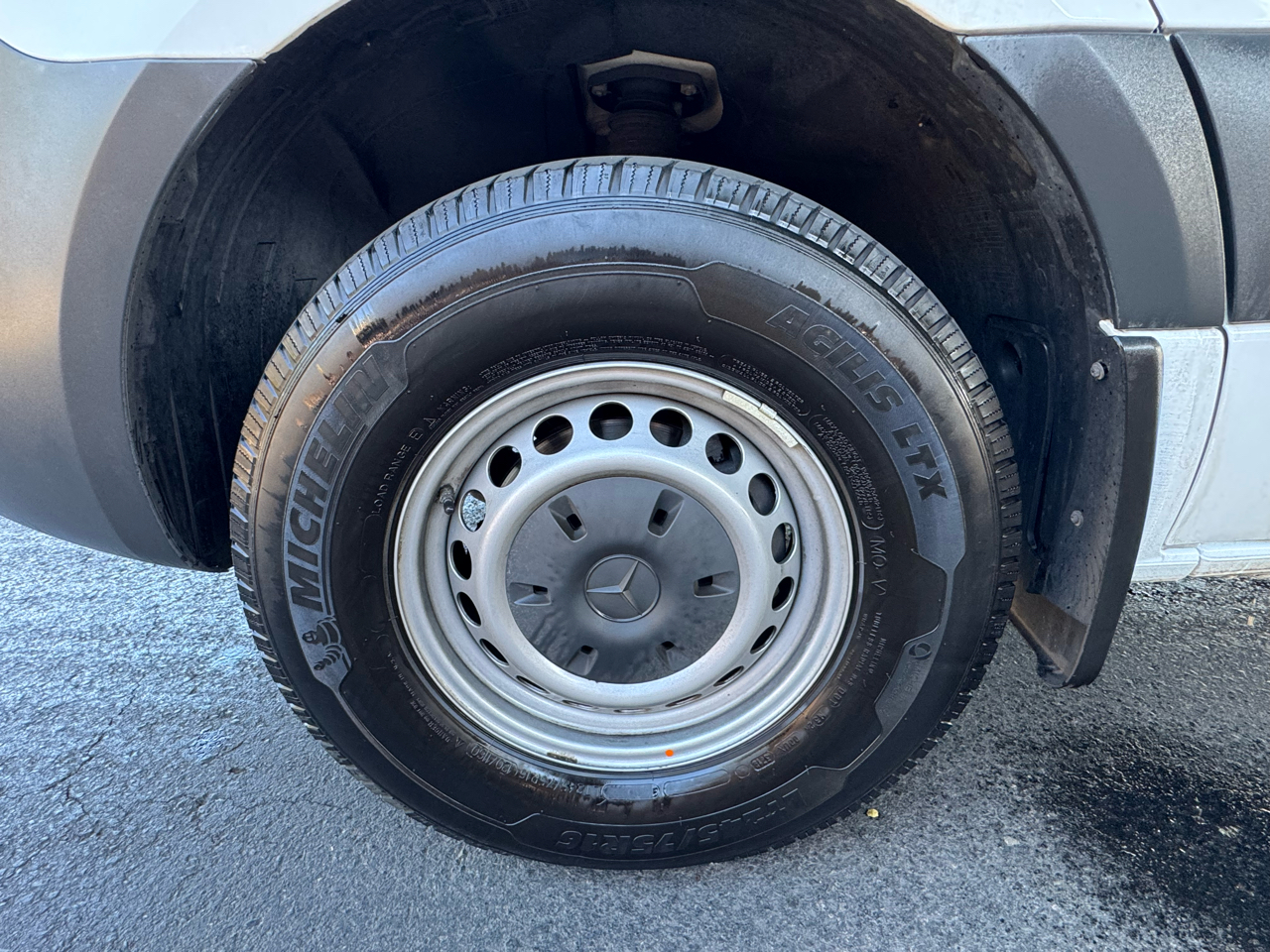 Mercedes-Benz Sprinter Cargo Van 2500 High Roof V6 170" RWD 2020