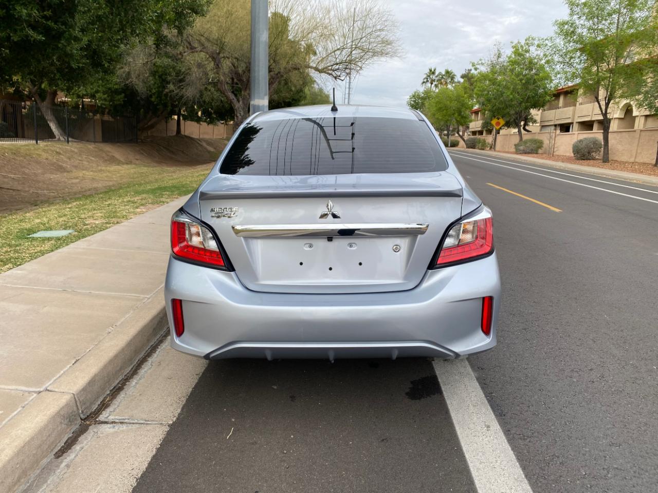 Mitsubishi Mirage G4 ES 2024