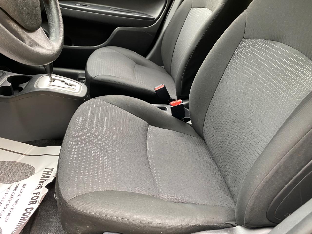 Mitsubishi Mirage G4 ES 2024