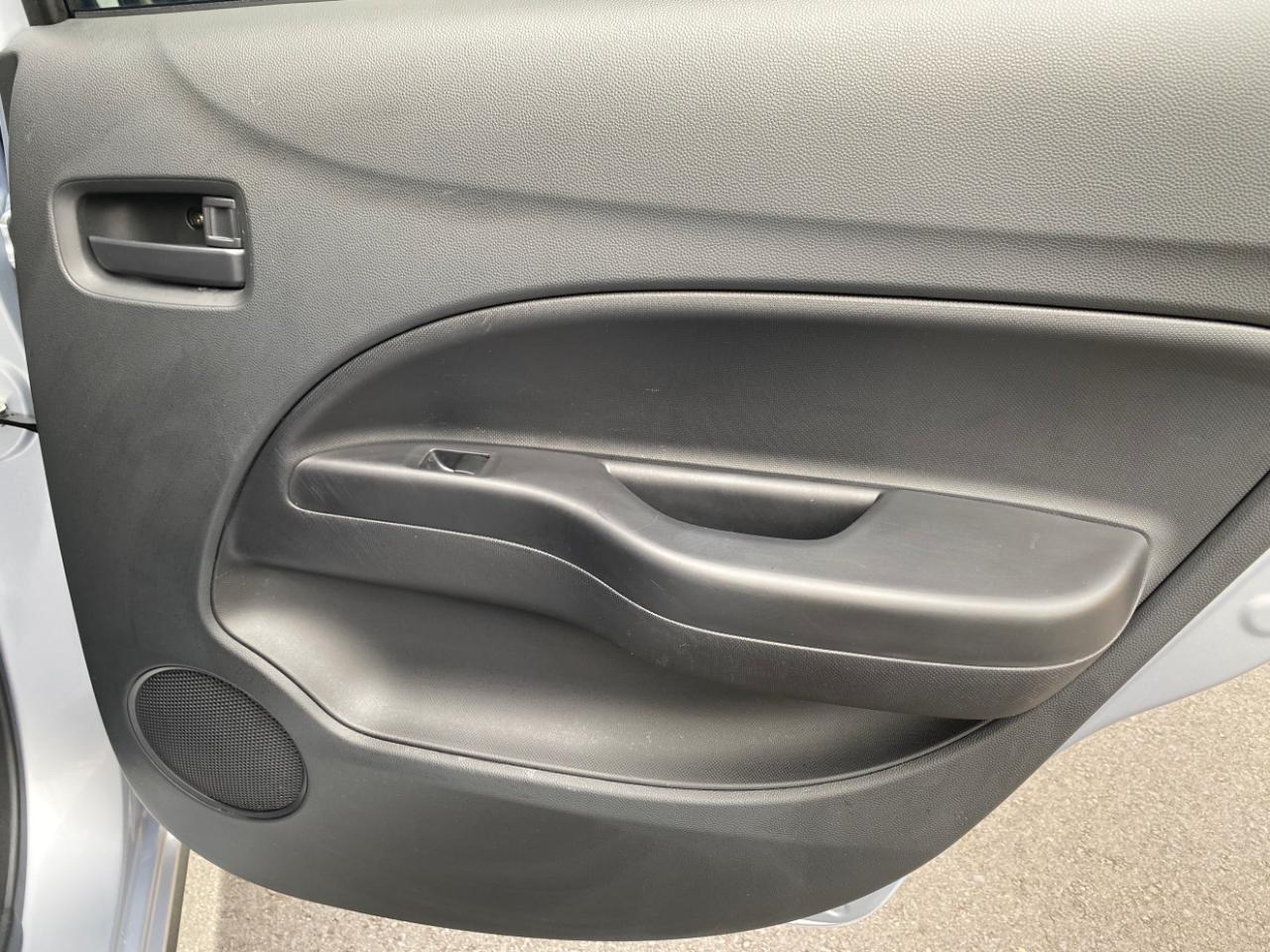 Mitsubishi Mirage G4 ES 2024