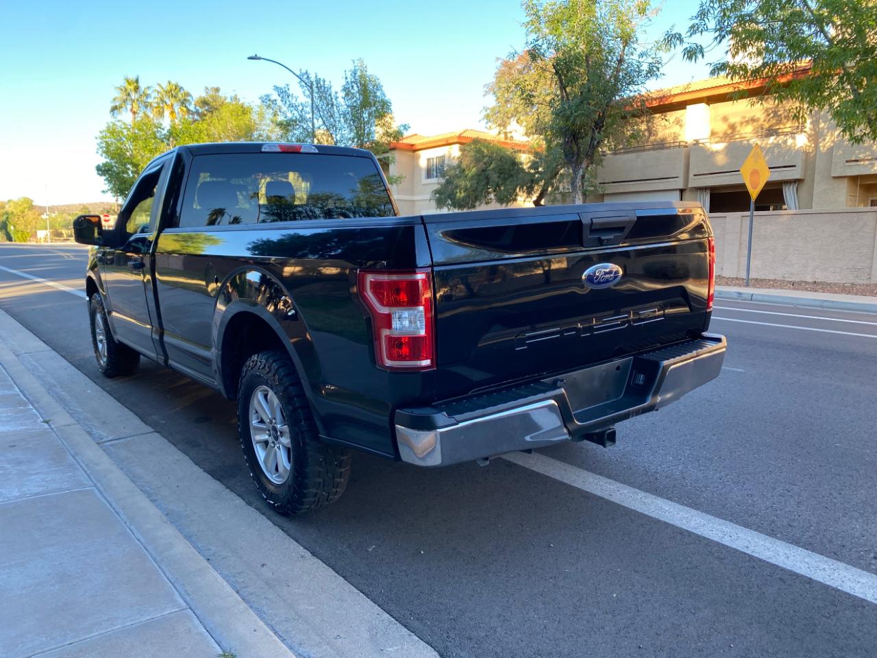 Ford F-150 XL 2WD Reg Cab 8' Box 2019