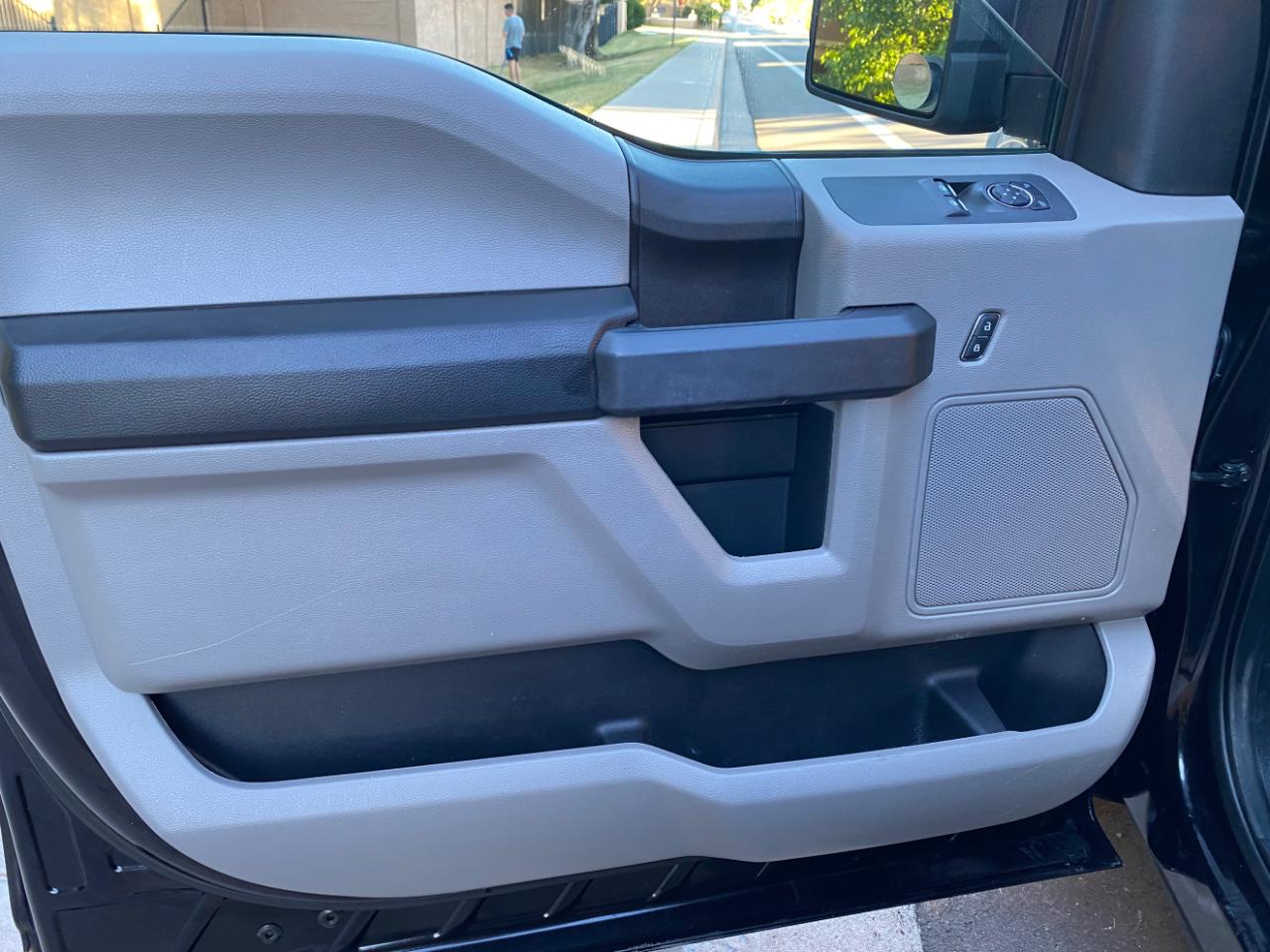 Ford F-150 XL 2WD Reg Cab 8' Box 2019