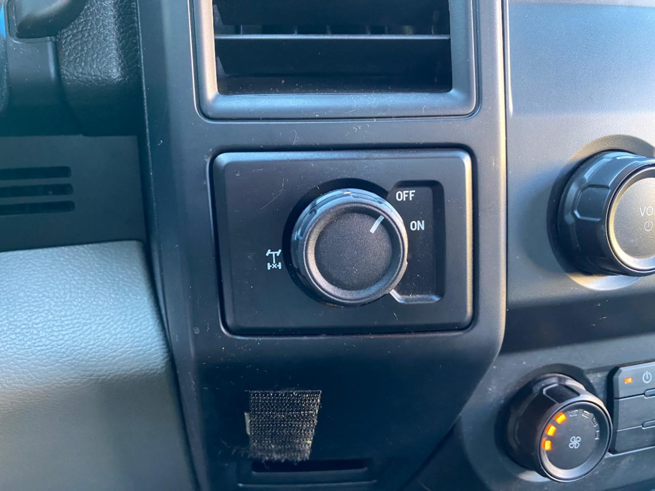 Ford F-150 XL 2WD Reg Cab 8' Box 2019