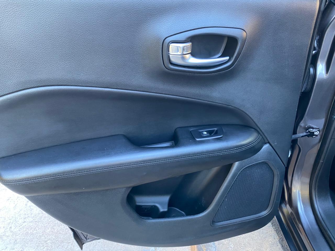 Jeep Compass Altitude FWD 2021