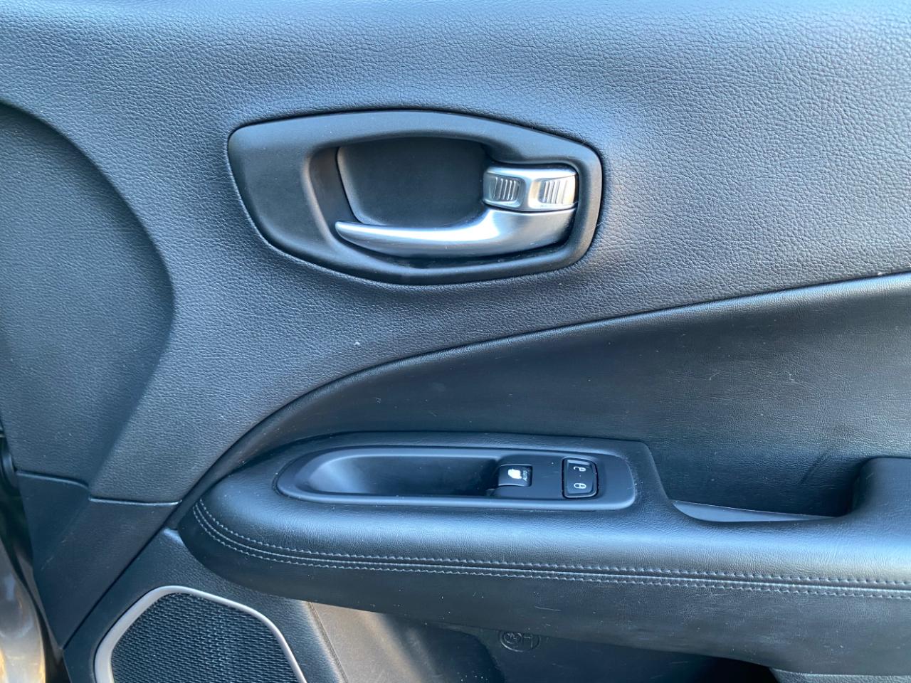 Jeep Compass Altitude FWD 2021