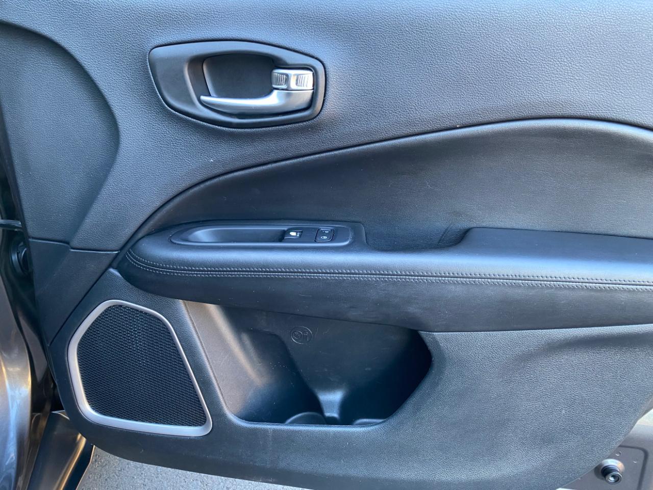 Jeep Compass Altitude FWD 2021