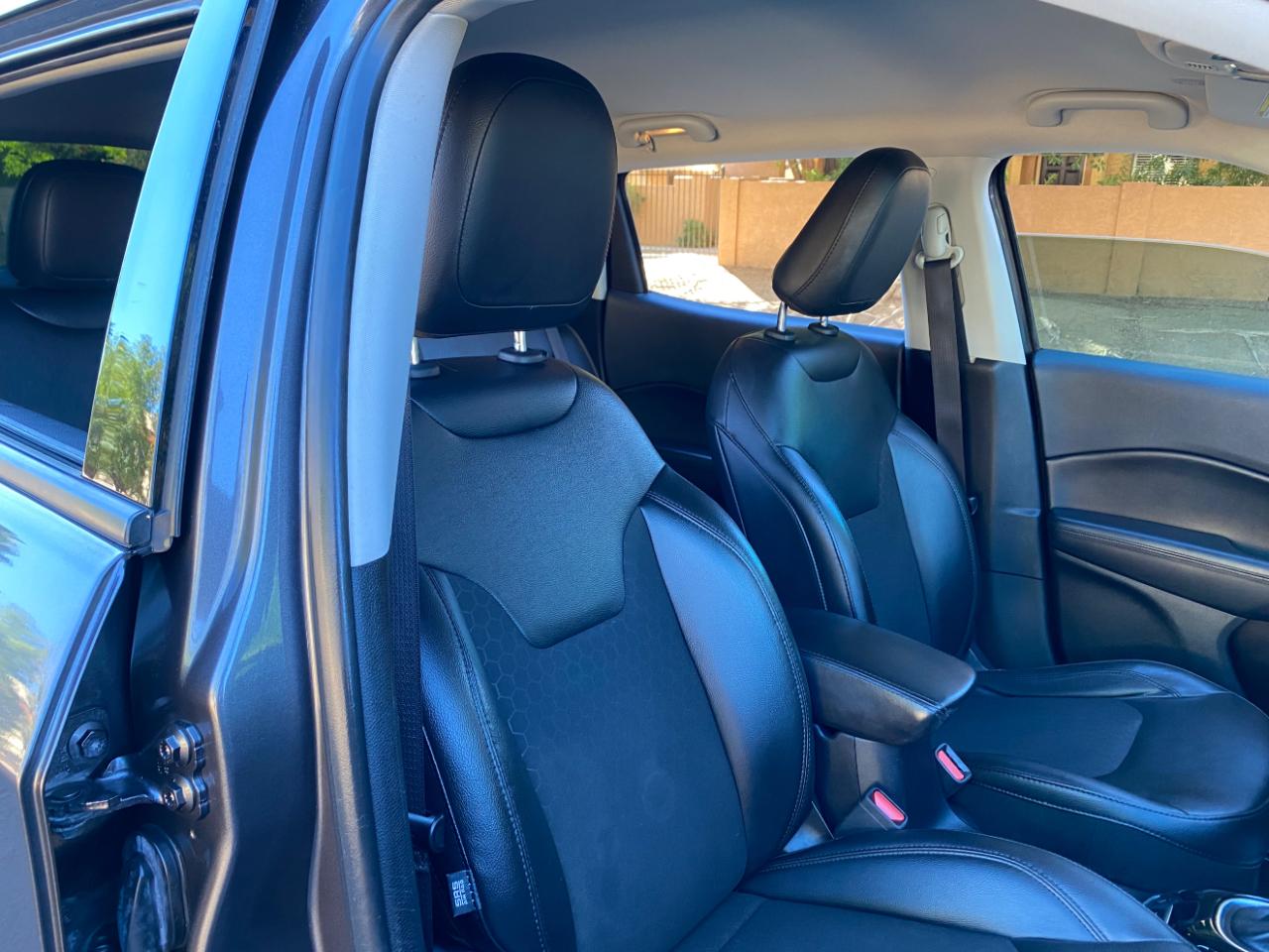 Jeep Compass Altitude FWD 2021