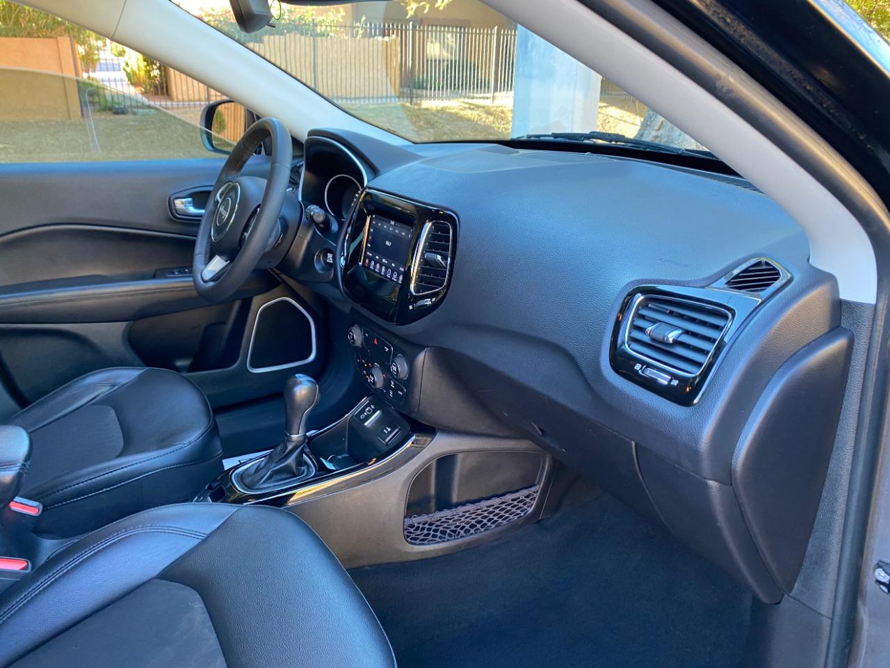 Jeep Compass Altitude FWD 2021