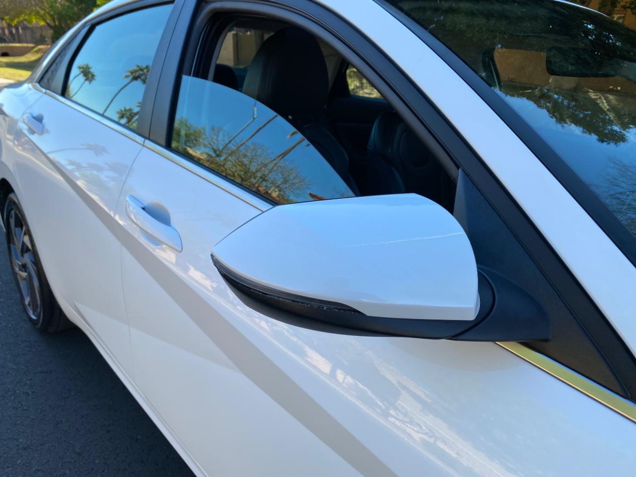 Hyundai Elantra Limited IVT 2025