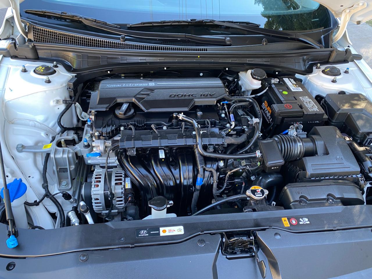 Hyundai Elantra Limited IVT 2025