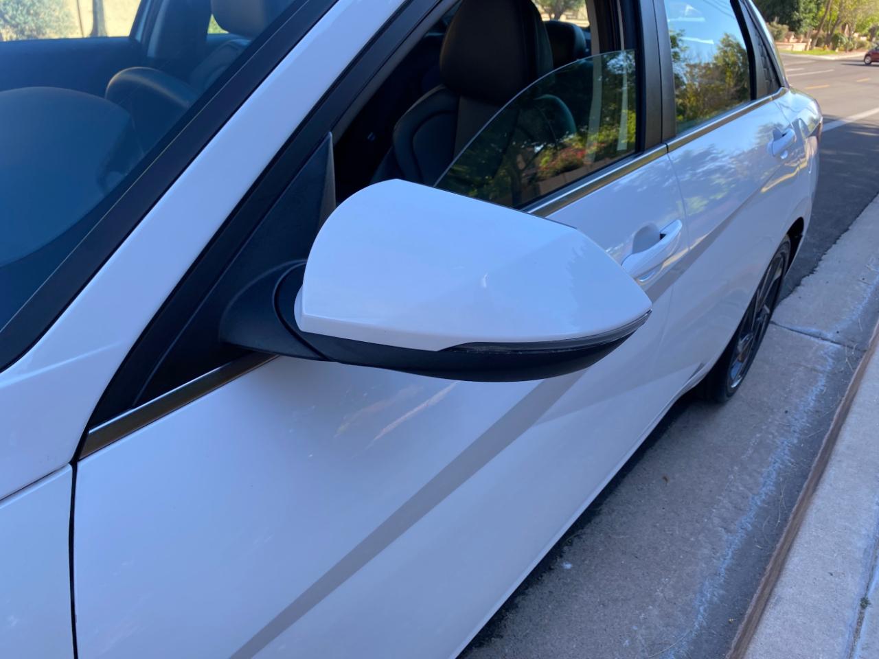 Hyundai Elantra Limited IVT 2025