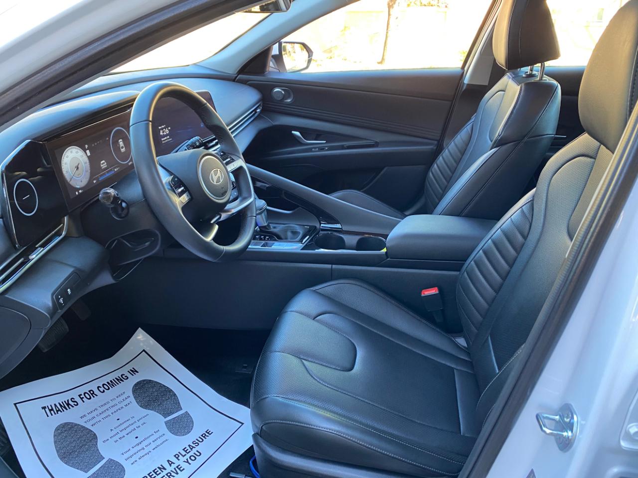 Hyundai Elantra Limited IVT 2025