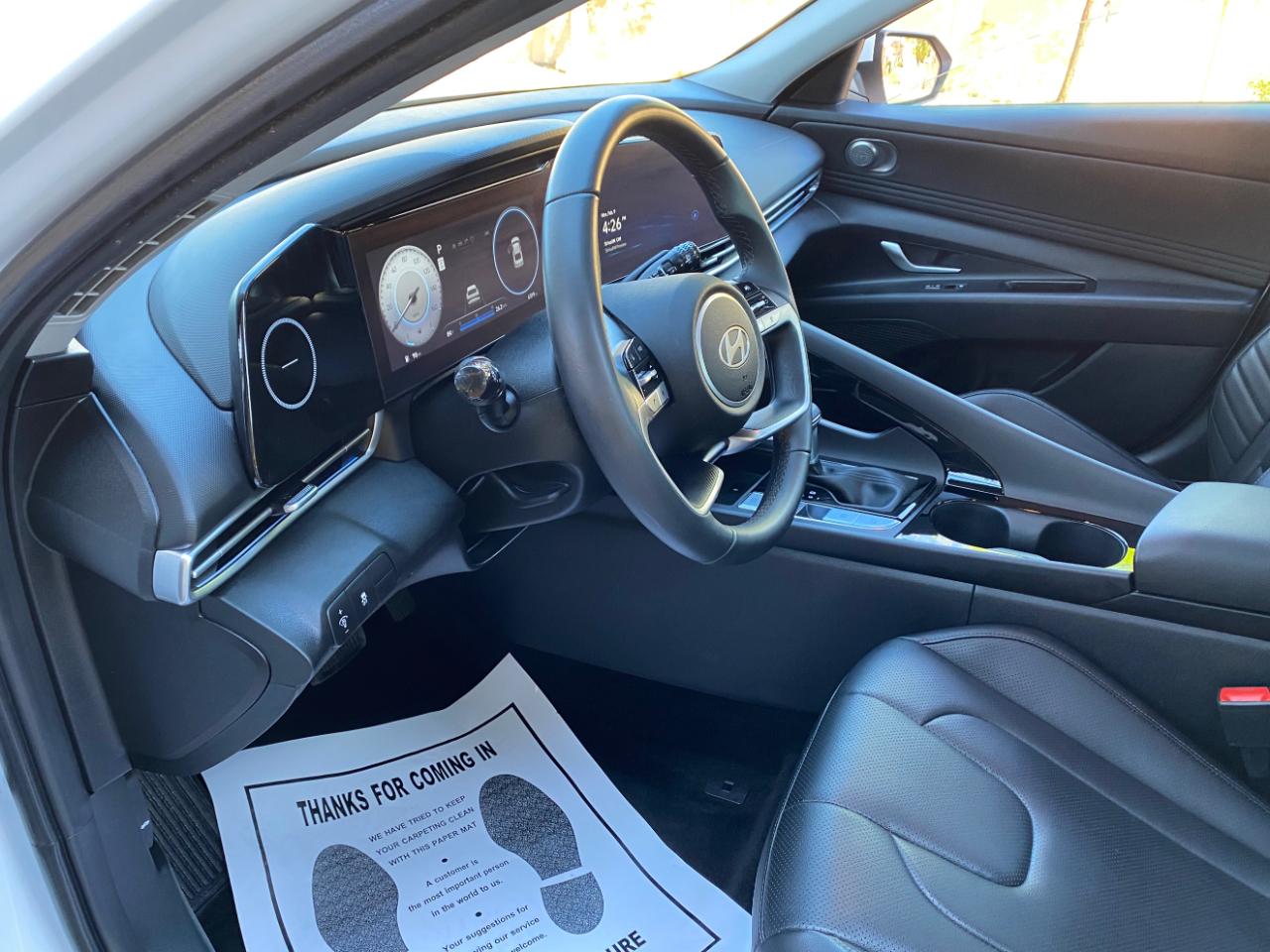 Hyundai Elantra Limited IVT 2025