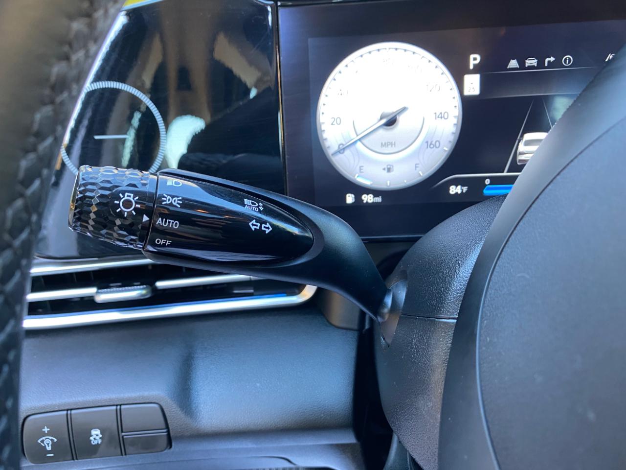 Hyundai Elantra Limited IVT 2025