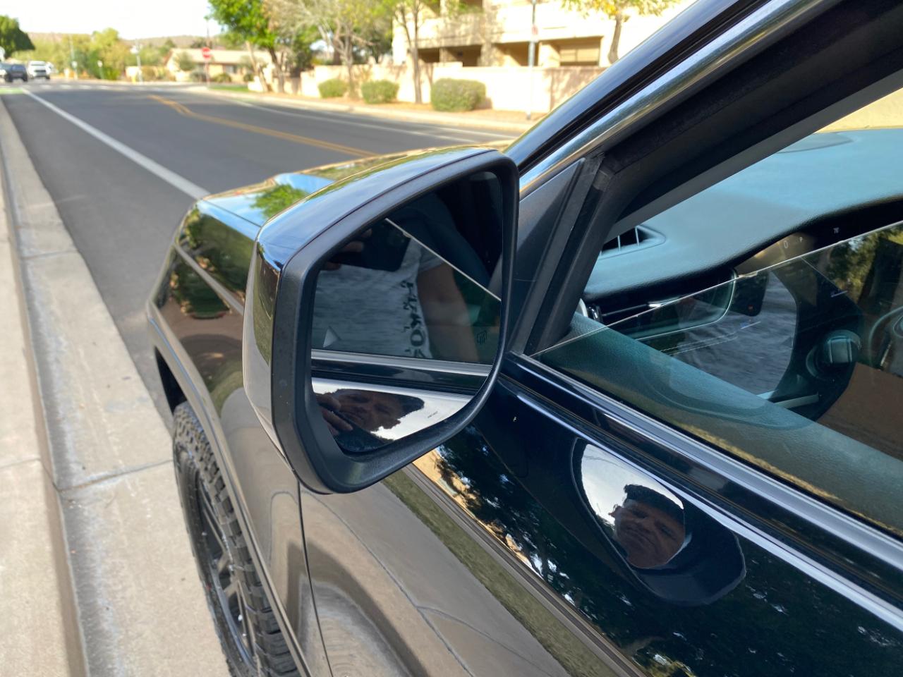 Jeep Grand Cherokee Laredo 4x2 2023