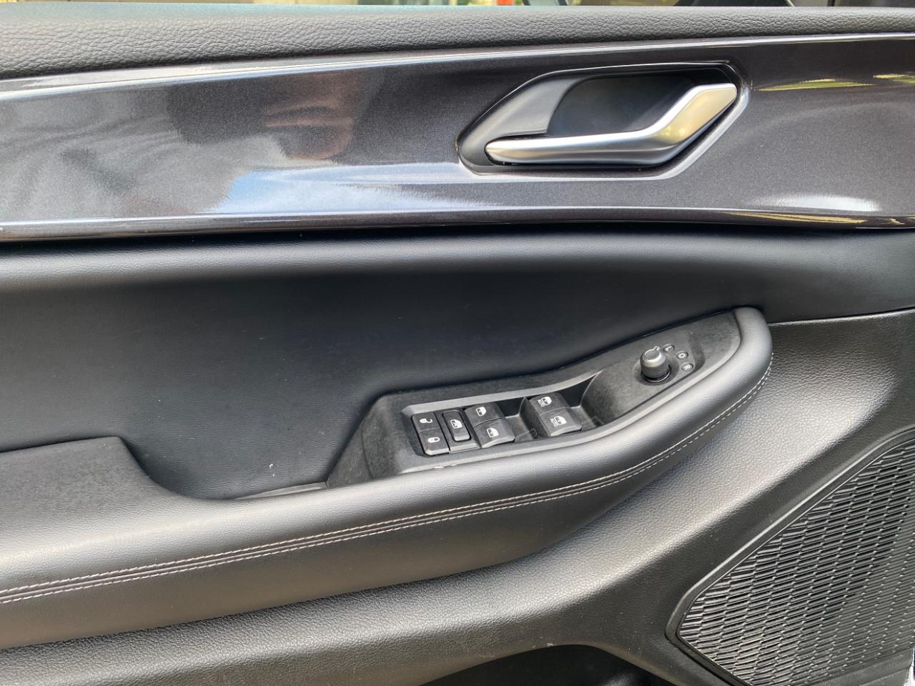 Jeep Grand Cherokee Laredo 4x2 2023