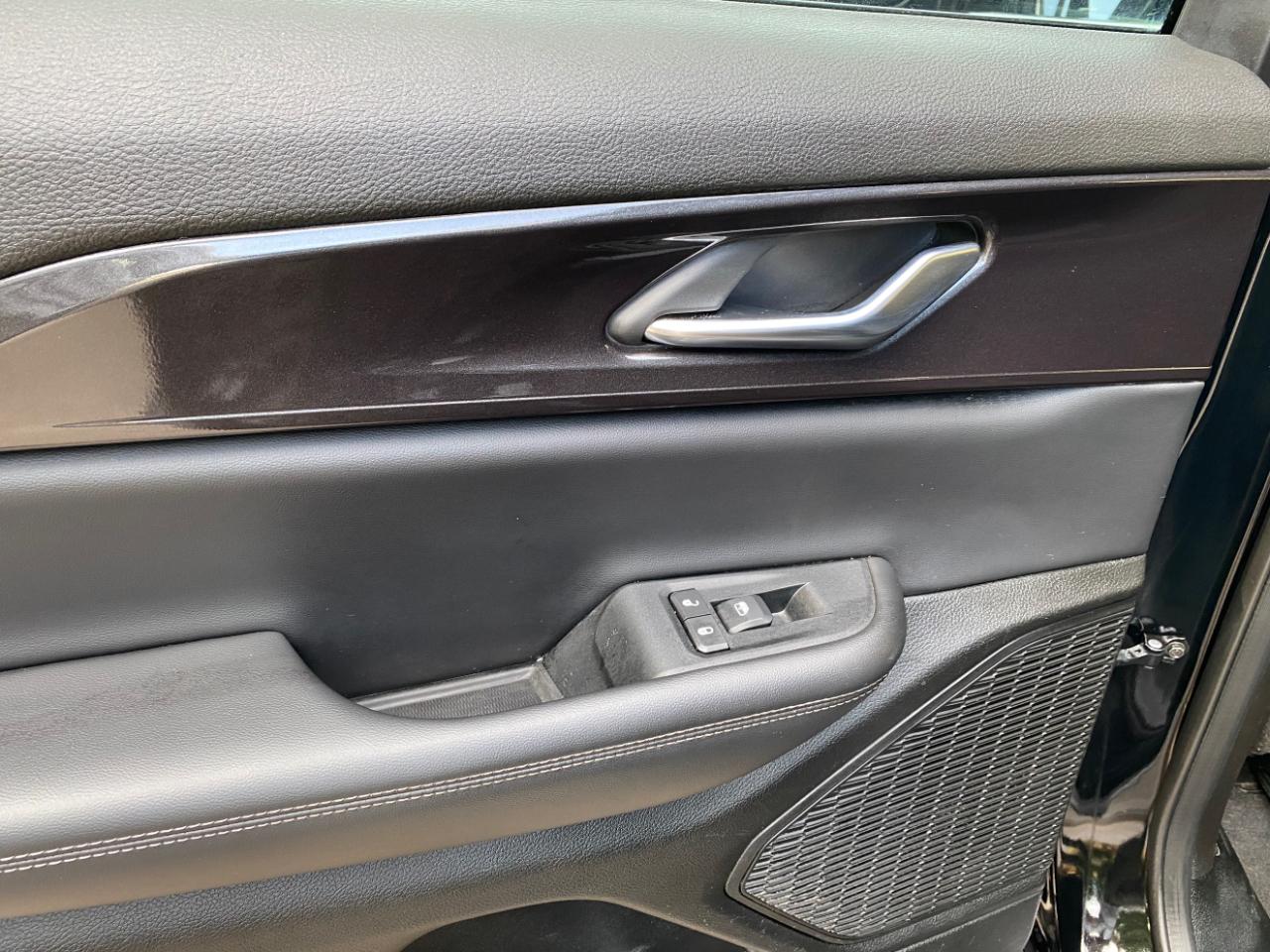 Jeep Grand Cherokee Laredo 4x2 2023