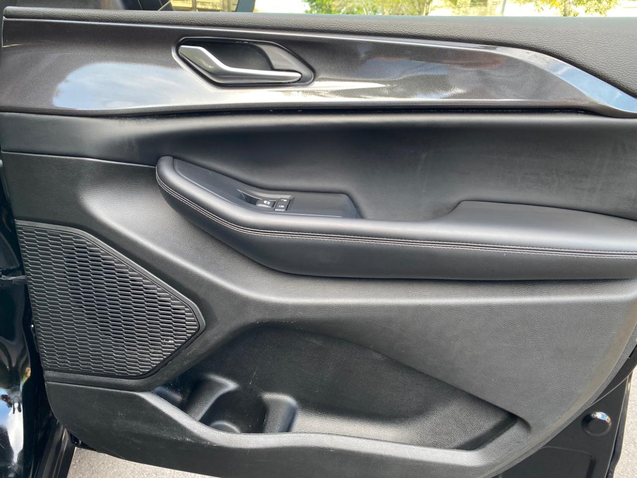 Jeep Grand Cherokee Laredo 4x2 2023