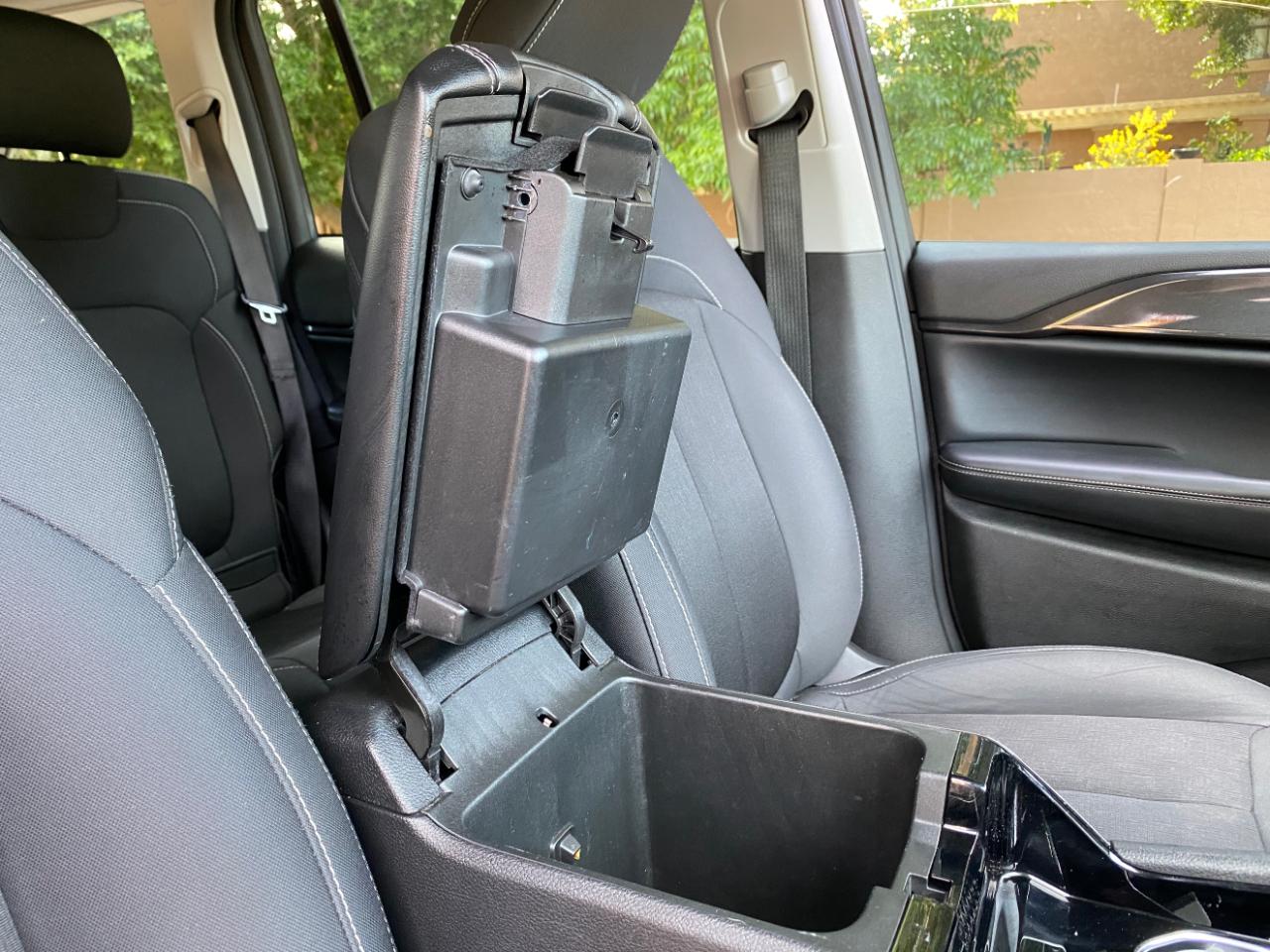 Jeep Grand Cherokee Laredo 4x2 2023